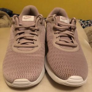 Women’s size 8 Nike sneakers